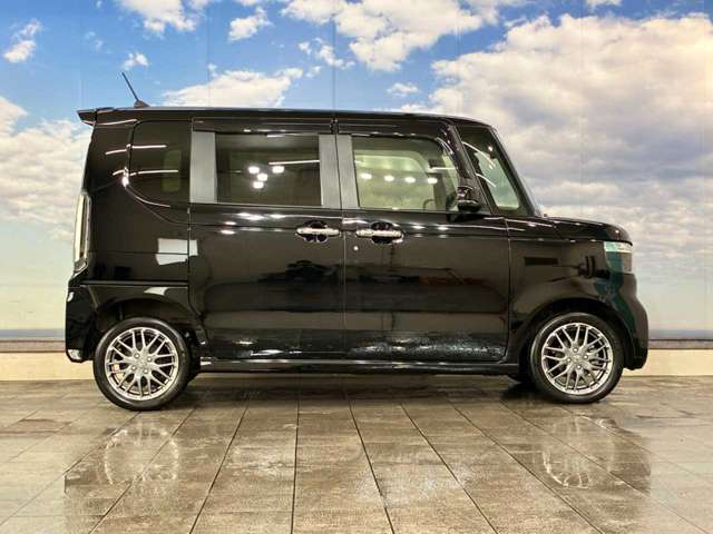 ホンダ Ｎ　ＢＯＸ カスタム ６６０ ターボ ４ＷＤ R6年 (北海道) 99