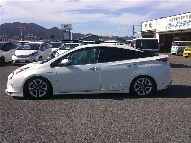 トヨタ プリウス １．８ Ａ プレミアム ツーリングセレクション H29年 (九州・沖縄) 99