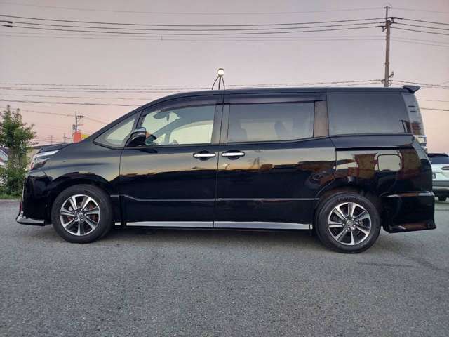 トヨタ ヴォクシー ２．０ ＺＳ 煌ＩＩ R1年 (九州・沖縄) 99