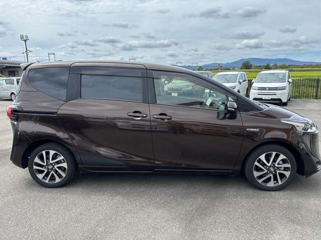 トヨタ シエンタ　ハイブリッド ハイブリッド １．５ Ｇ クエロ R1年 () 99