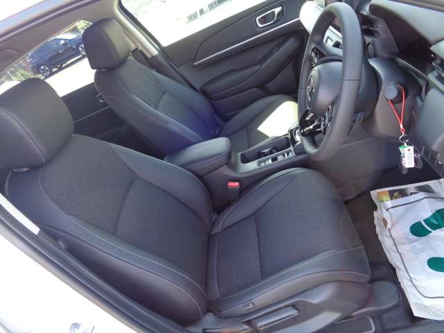 ホンダ ヴェゼル １．５ Ｅ：ＨＥＶ Ｚ R8年 () 99