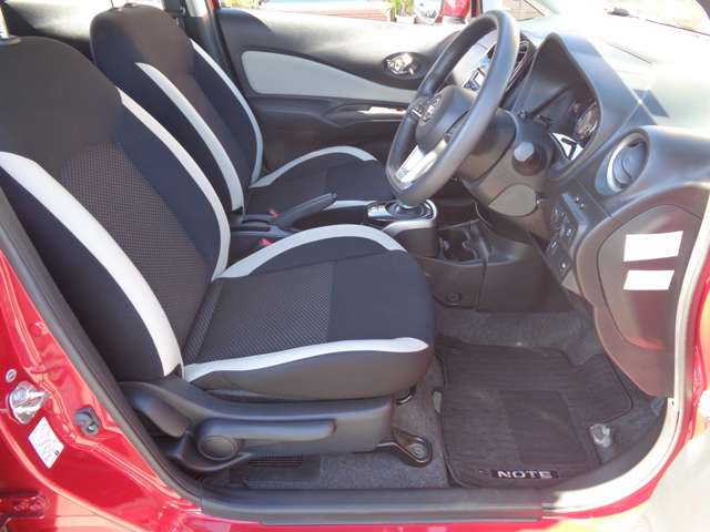 日産 ノート １．２ Ｅ－ＰＯＷＥＲ Ｘ H28年 (関東) 99