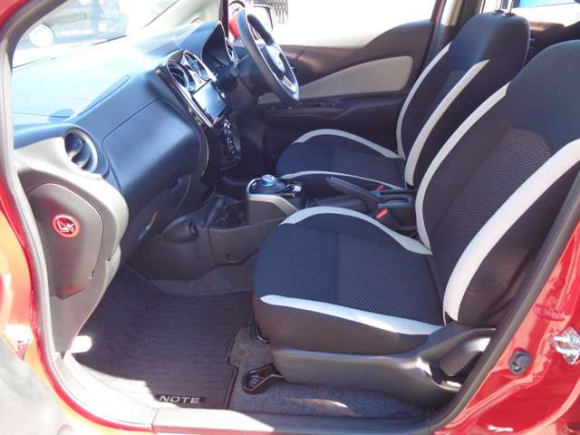 日産 ノート １．２ Ｅ－ＰＯＷＥＲ Ｘ H28年 (関東) 99