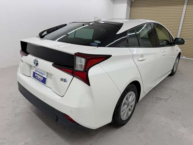 トヨタ プリウス １．８ Ｓ R1年 (近畿) 99