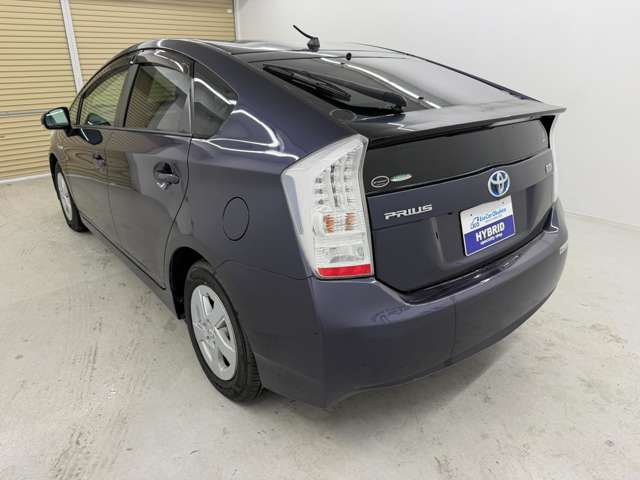 トヨタ プリウス １．８ Ｓ ＬＥＤエディション H23年 (近畿) 99