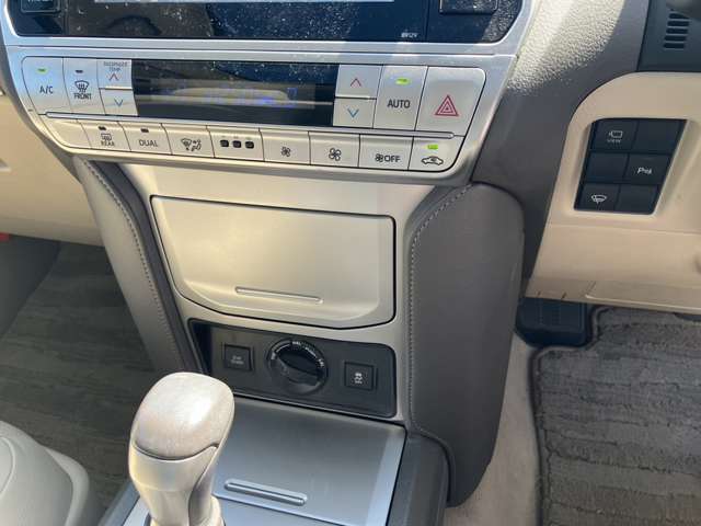 トヨタ ランドクルーザープラド ２．７ ＴＸ Ｌパッケージ ４ＷＤ H30年 (近畿) 99