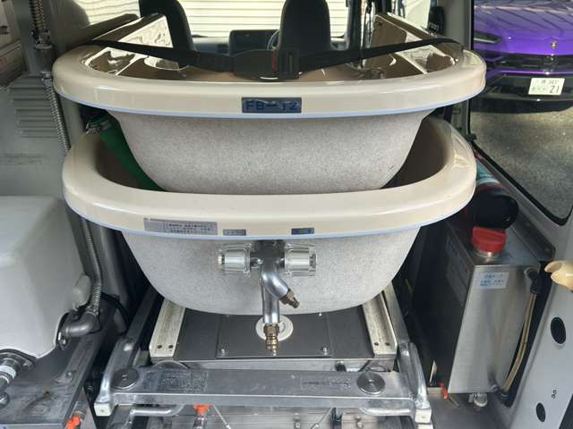 ダイハツ ハイゼットカーゴ ６６０ デラックス ハイルーフ H26年 (近畿) 99