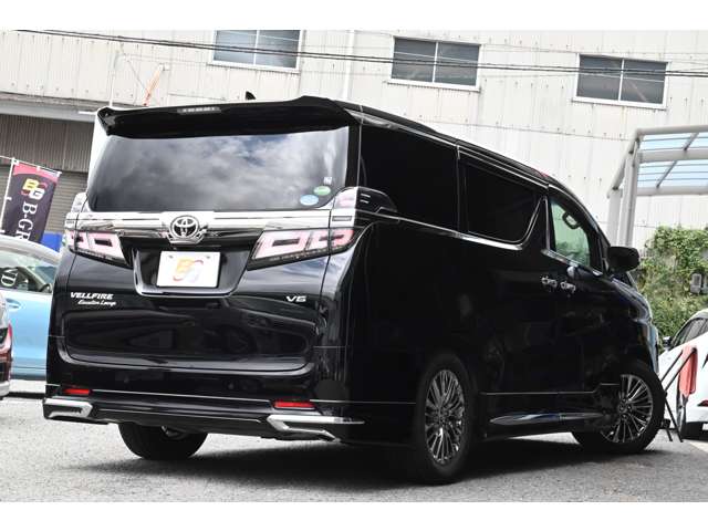 トヨタ ヴェルファイア ３．５ エグゼクティブラウンジ R2年 (近畿) 99