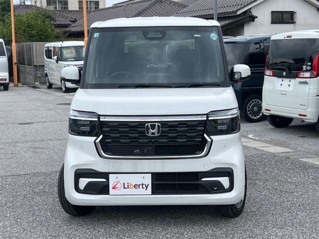 ホンダ Ｎ　ＢＯＸ カスタム ６６０ R8年 () 99