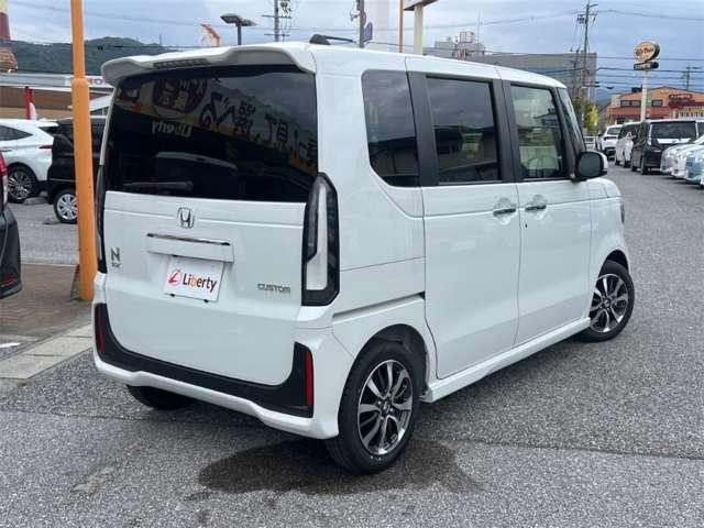 ホンダ Ｎ　ＢＯＸ カスタム ６６０ R8年 () 99