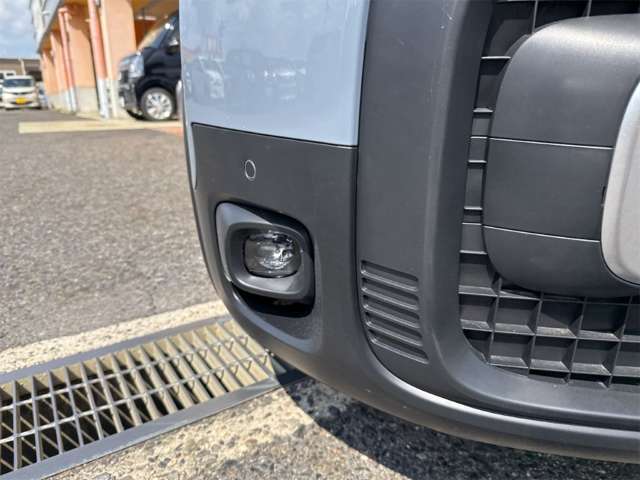 ホンダ フリード　ハイブリッド １．５ Ｅ：ＨＥＶ クロスター R8年 () 99