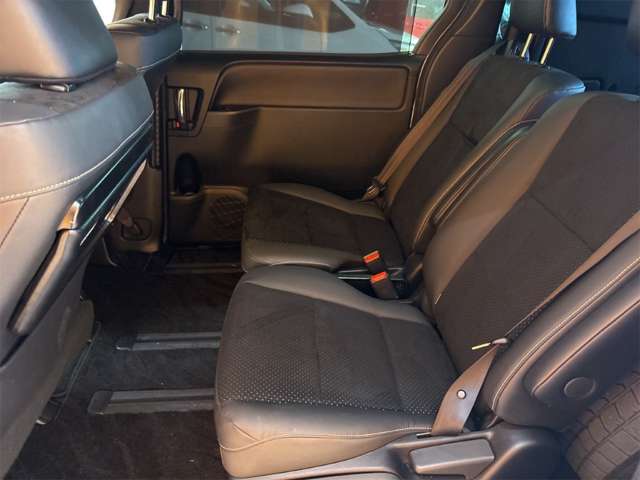 トヨタ ヴォクシー ２．０ ＺＳ 煌ＩＩＩ R3年 () 99