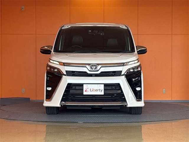 トヨタ ヴォクシー ２．０ ＺＳ 煌ＩＩＩ R3年 () 99