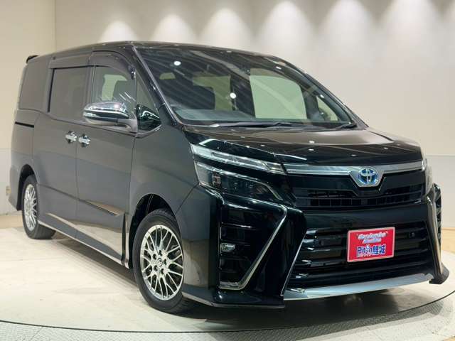 トヨタ ヴォクシー １．８ ハイブリッド ＺＳ 煌ＩＩＩ R3年 (中国) 99