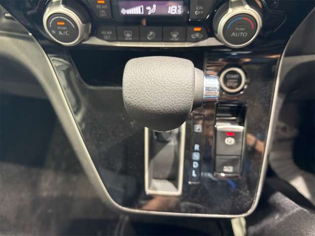 日産 セレナ ２．０ ハイウェイスター Ｖ R2年 (近畿) 99
