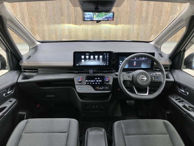 日産 セレナ １．４ Ｅ－ＰＯＷＥＲ ハイウェイスターＶ R8年 () 99