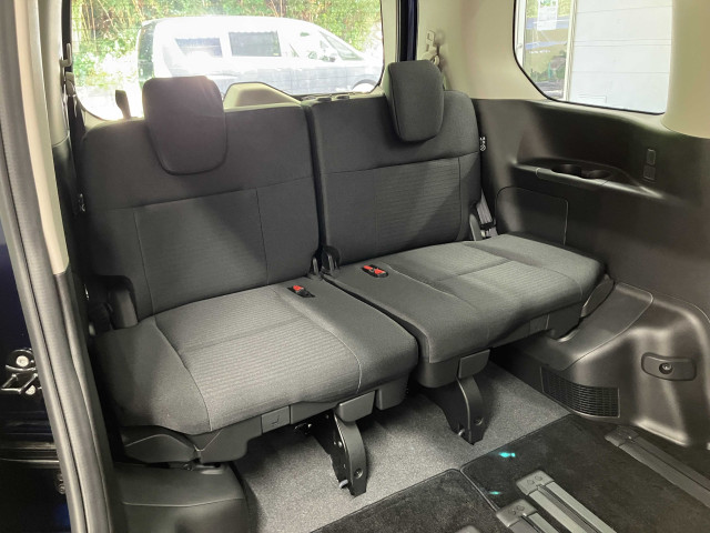 日産 セレナ １．４ Ｅ－ＰＯＷＥＲ ハイウェイスターＶ R8年 () 99