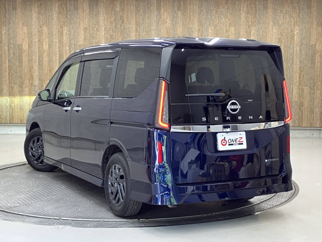 日産 セレナ １．４ Ｅ－ＰＯＷＥＲ ハイウェイスターＶ R8年 () 99