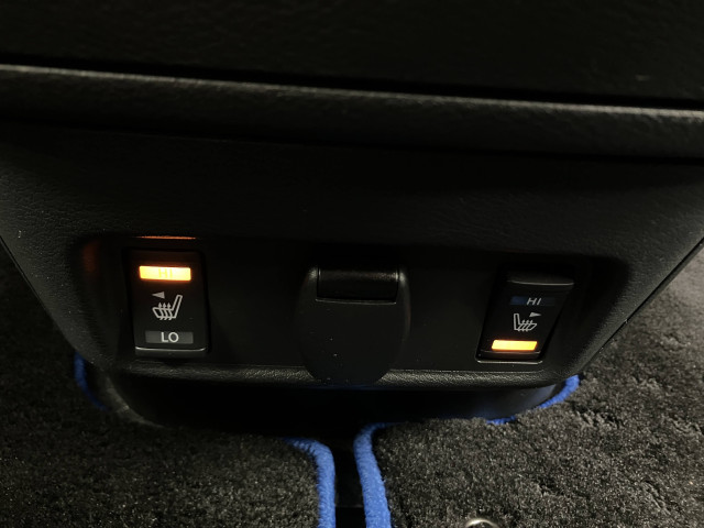 日産 セレナ １．２ Ｅ－ＰＯＷＥＲ ハイウェイスター Ｖ R1年 () 99