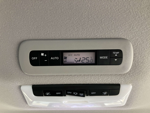 日産 セレナ １．２ Ｅ－ＰＯＷＥＲ ハイウェイスター Ｖ R1年 () 99