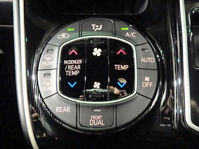 トヨタ エスクァイア ２．０ ＧＩ ブラック テーラード H29年 () 99
