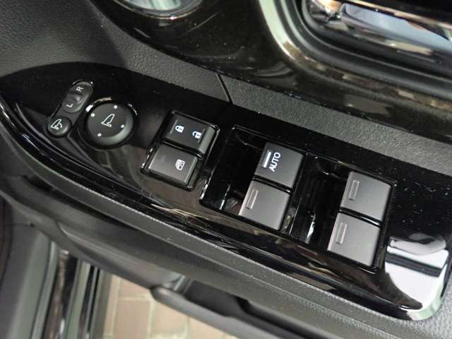 ホンダ Ｎ　ＢＯＸ カスタム ６６０ Ｇ Ｌ ホンダセンシング H30年 () 99