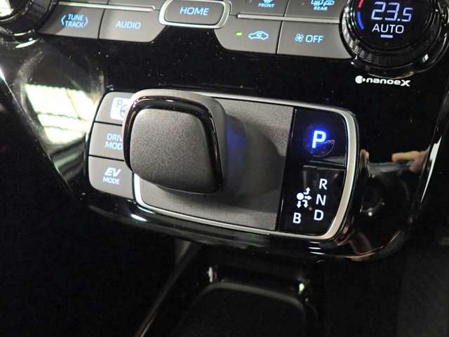 トヨタ アクア １．５ ＧＲスポーツ R5年 () 99