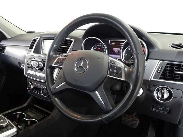 メルセデスベンツ Ｍクラス ＭＬ３５０ ブルーテック ４マチック ４ＷＤ H27年 (関東) 99