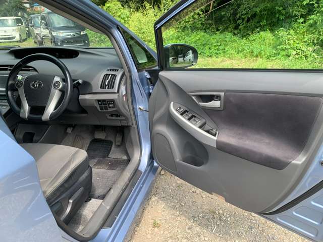 トヨタ プリウス １．８ Ｓ ＬＥＤエディション H23年 () 99