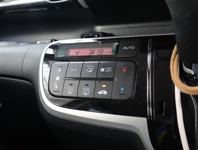 ホンダ Ｎ　ＢＯＸ ６６０ カスタムＧ ターボ Ｌパッケージ H28年 (関東) 99