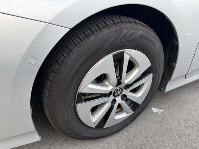 トヨタ プリウス １．８ Ａ H29年 () 99