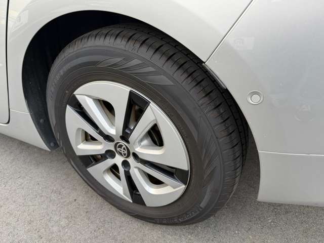 トヨタ プリウス １．８ Ａ H29年 () 99
