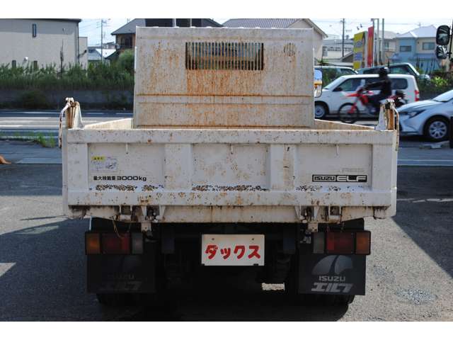 いすゞ エルフ ５．０Ｄ 全低床ダンプ 積載３Ｔ H13年 (東海) 99