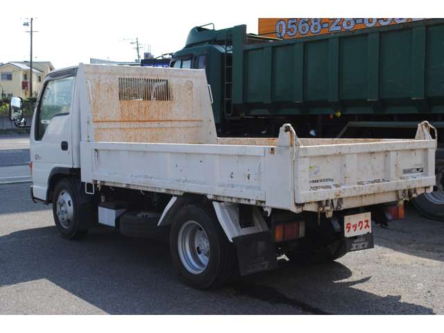 いすゞ エルフ ５．０Ｄ 全低床ダンプ 積載３Ｔ H13年 (東海) 99