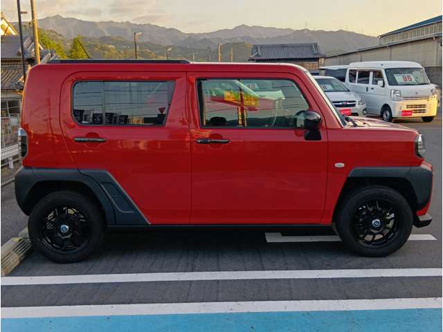 ダイハツ タフト ６６０ Ｇターボ ダーククロム ベンチャー R5年 (近畿) 99