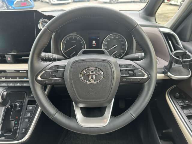 トヨタ ノア ２．０ Ｇ R4年 (関東) 99