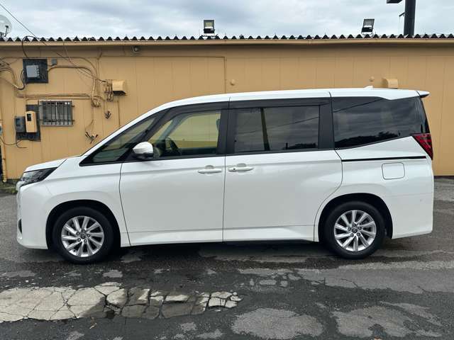 トヨタ ノア ２．０ Ｇ R4年 (関東) 99