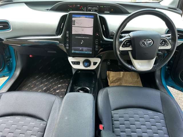 トヨタ プリウスＰＨＶ １．８ Ａ H29年 (関東) 99