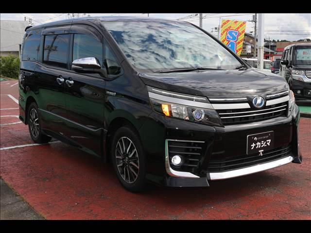 トヨタ ヴォクシー ＨＹＢＲＩＤ ＺＳ煌ＩＩ ７人乗リ H28年 (関東) 99