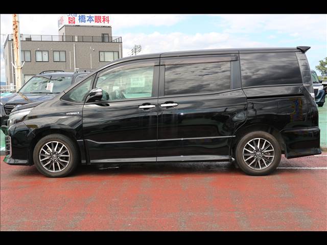 トヨタ ヴォクシー ＨＹＢＲＩＤ ＺＳ煌ＩＩ ７人乗リ H28年 (関東) 99
