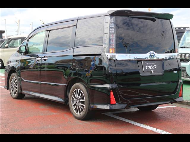 トヨタ ヴォクシー ＨＹＢＲＩＤ ＺＳ煌ＩＩ ７人乗リ H28年 (関東) 99