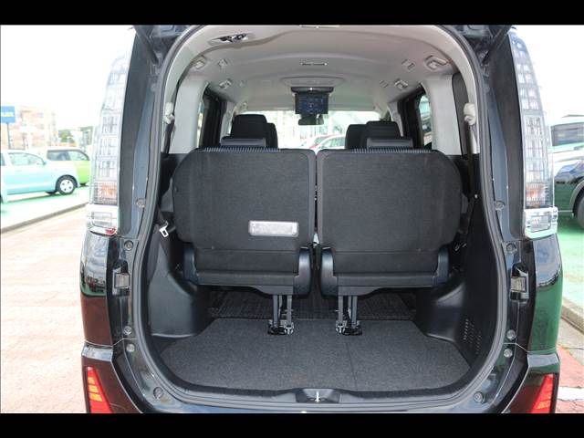 トヨタ ヴォクシー ＨＹＢＲＩＤ ＺＳ煌ＩＩ ７人乗リ H28年 (関東) 99