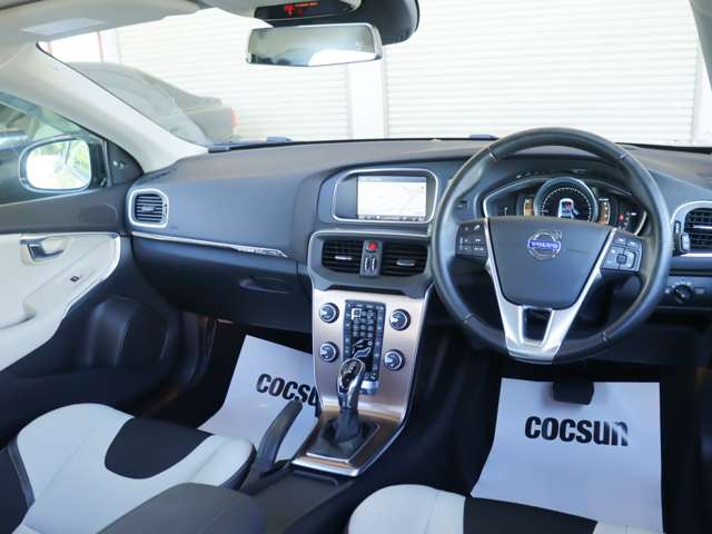 ボルボ Ｖ４０クロスカントリー Ｔ５ ４ＷＤ H25年 (関東) 99