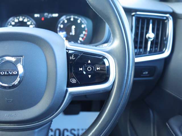 ボルボ Ｖ９０クロスカントリー Ｔ５ ＡＷＤ サマム ４ＷＤ H29年 (関東) 99