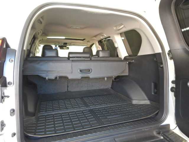 トヨタ ランドクルーザープラド ２．８ ＴＸ Ｌパッケージ ディーゼルターボ ４ＷＤ R4年 (九州・沖縄) 99