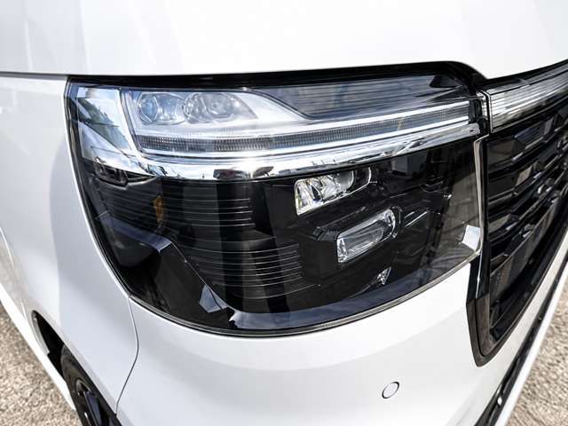 ホンダ Ｎ　ＢＯＸ カスタム ６６０ ターボ ブラック スタイル R8年 (東海) 99