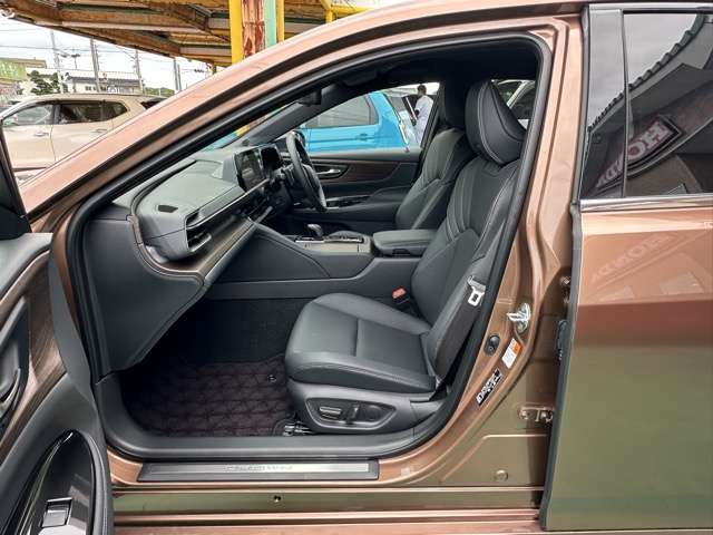 トヨタ クラウン ２．５ Ｚ ハイブリッド車 R7年 (東海) 99