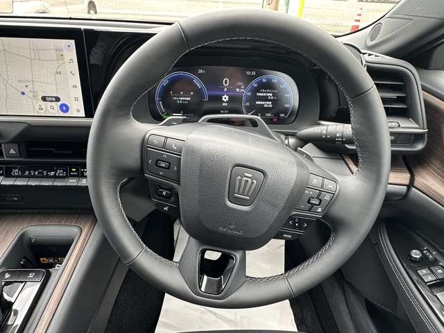 トヨタ クラウン ２．５ Ｚ ハイブリッド車 R7年 (東海) 99