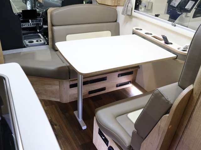 トヨタ カムロード キャンピング R5年 (北海道) 99