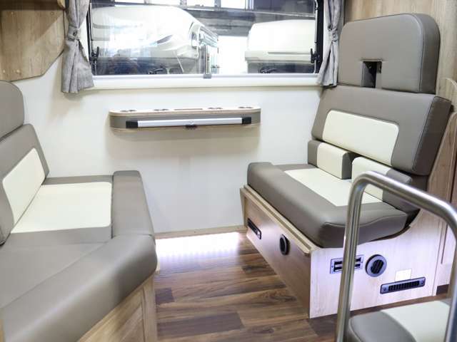 トヨタ カムロード キャンピング R5年 (北海道) 99